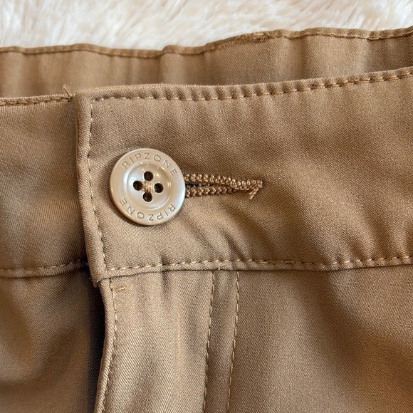 Ripzone Brown lightweight dressy Shorts size youth large - Picture 3 of 8